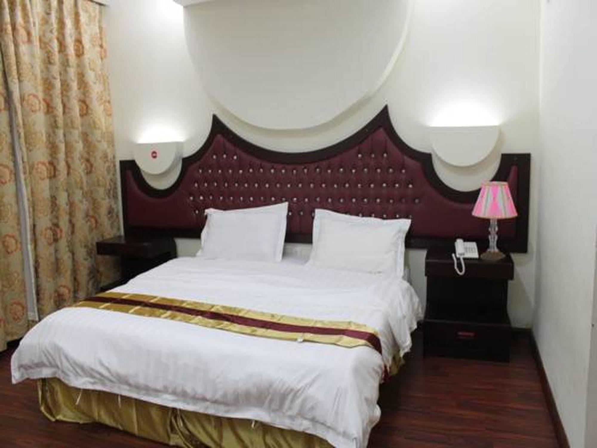 Kenanah Jeddah Hotel Kültér fotó