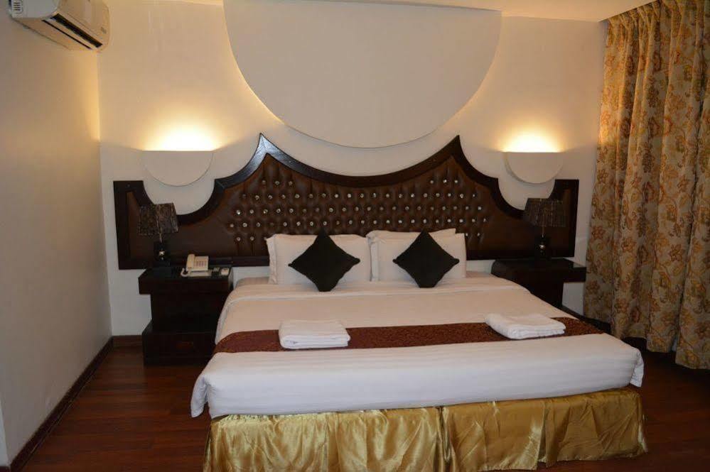 Kenanah Jeddah Hotel Kültér fotó